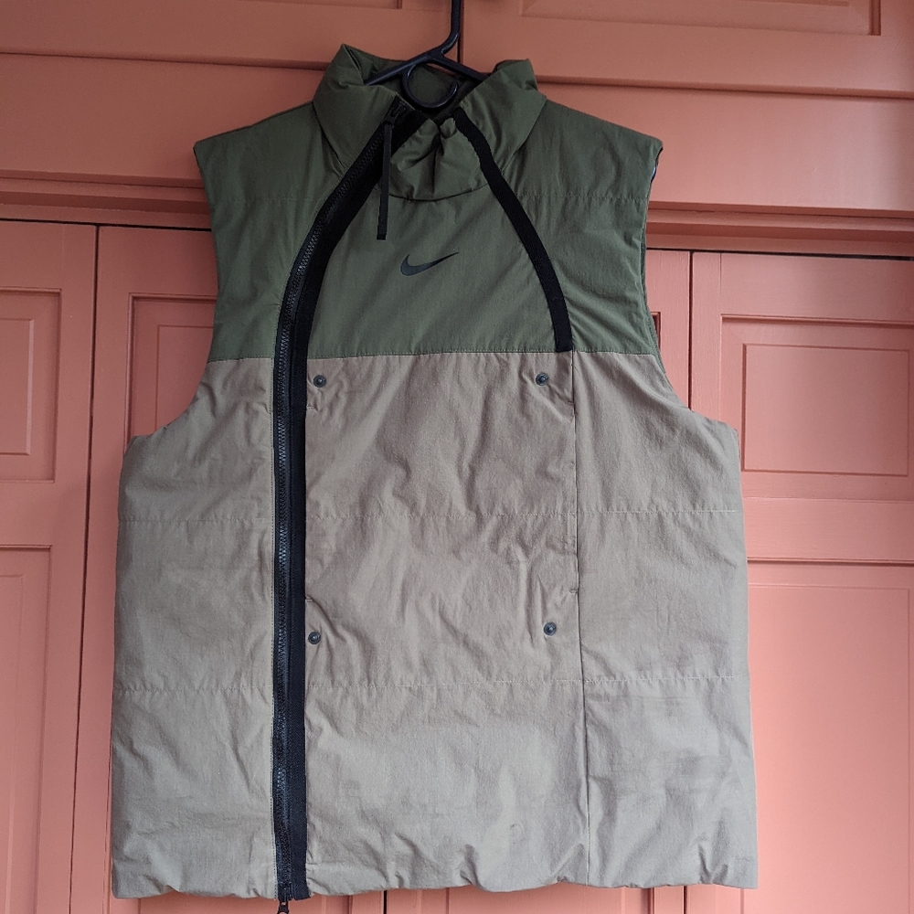 Nike Sportswear Tech Pack Synthetic-Fill Vest